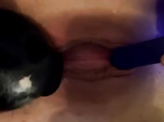 Teen Gets Asshole Licked Using Vibrator And Squirts 1