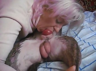 Lecker Sperma Vom Hund