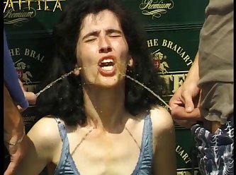 Esther In Pissing Fuck In Perverse Pinkel Pussies